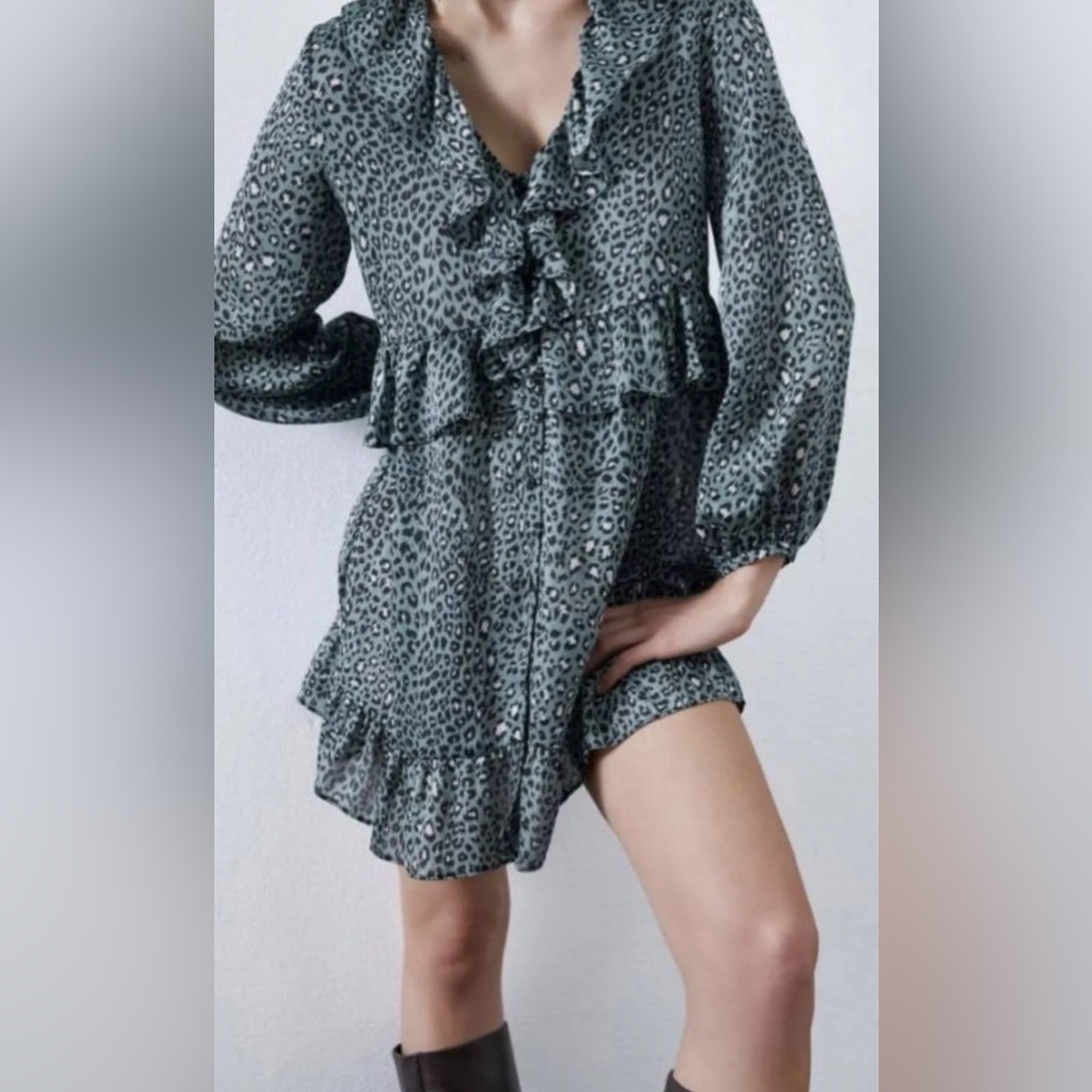 NWT Zara Blue Leopard Print Flutter Dress - Size XS